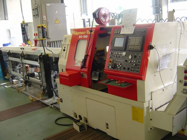 3-axis machine with driven tools Spindle bore 50mm LNS bar feeders Magazine 3m Turning diameter 220mm, turning length 305mm